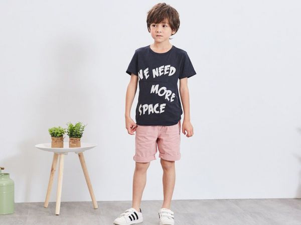 麗嬰房 Little moni - 字母印圖棉T-黑色