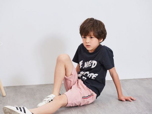 麗嬰房 Little moni - 字母印圖棉T-黑色