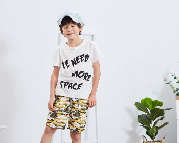 麗嬰房 Little moni - 字母印圖棉T-白色