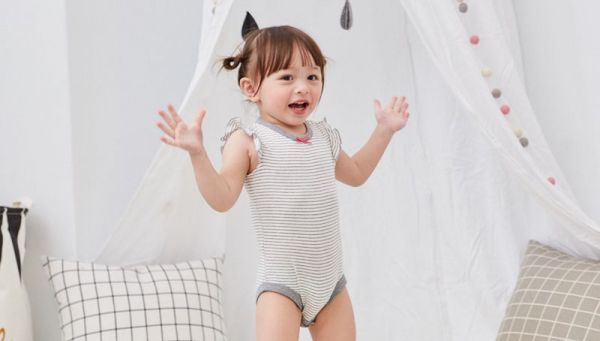 麗嬰房 Little moni - 家居系列荷葉袖包屁衣-灰色