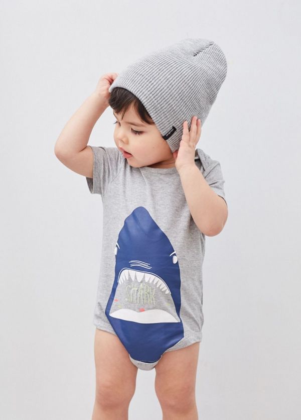 麗嬰房 Little moni - 鯊魚印圖短袖包屁衣-深藍