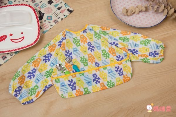 akachan honpo - 嬰幼兒潑水加工長袖圍兜Y-黃色