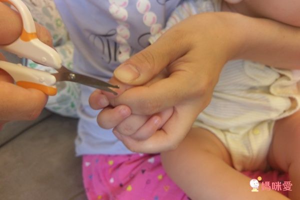 akachan honpo - 新手爸爸也OK！嬰幼兒指甲剪刀