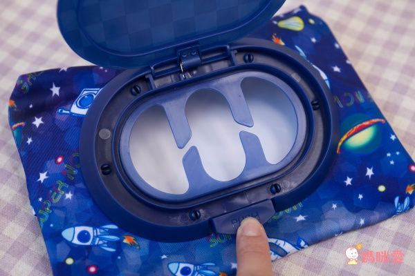 akachan honpo - 兩用FUTAP濕紙巾收納袋 蝴蝶結