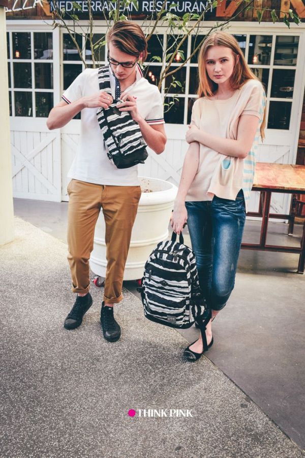 THINK PINK - 輕量後背包-條紋白