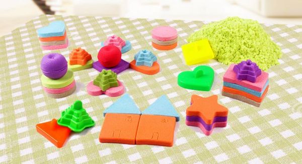 TUMBLING SAND 翻滾動力沙 - 5公斤認知學習升級組-5kg沙(原色)+收納箱(顏色隨機)+方形充氣沙盤+小城堡4件組+英文字母26件組+數字15件組+幾何圖形6件組