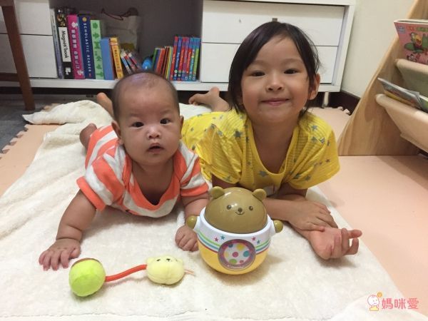 日本 Combi - 搖擺小熊-3個月起