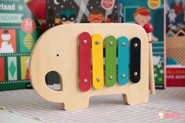 美國 Petit Collage 磁鐵盒／貼紙書 ✫ 繽紛童話風首選