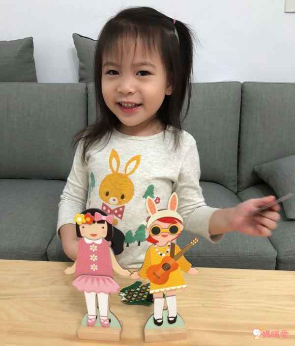 美國 Petit Collage 磁鐵盒／貼紙書 ✫ 繽紛童話風首選