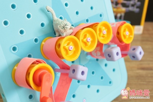 Goldieblox 玩具用科學扮家家酒