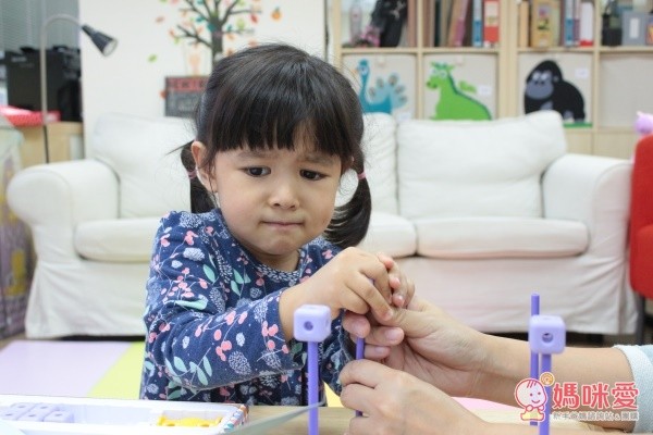 GoldieBlox and the Dunk Tank 小小神射手 