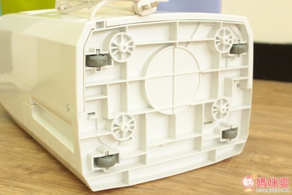  Panasonic 國際牌節能環保清淨除濕機