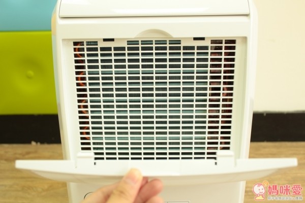  Panasonic 國際牌節能環保清淨除濕機