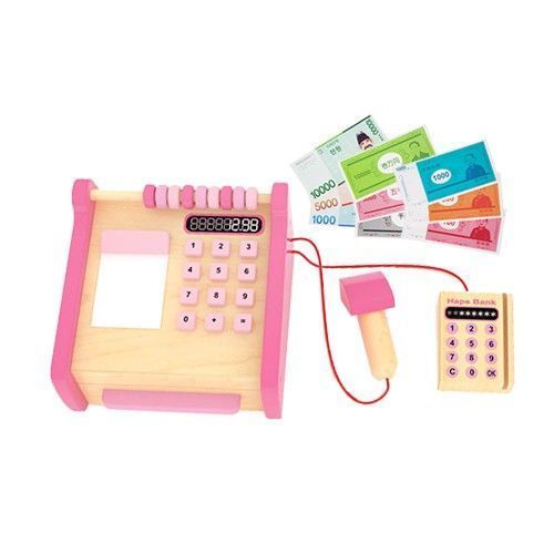 還有粉色限量版的收銀機,粉嫩的顏色是不是很夢幻呢?