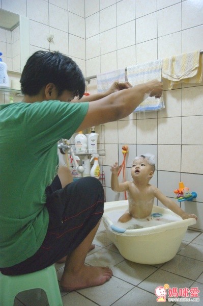 貝恩嬰兒泡泡香浴露