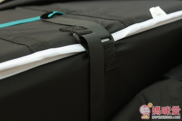  4 moms Breeze 2 合1 遊戲床