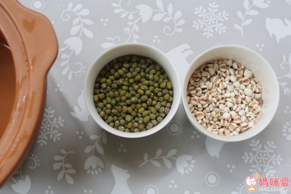 用這台萃取鍋煮紅豆湯或綠豆湯，完全不需事先浸泡豆子，直接丟進去就可以煮