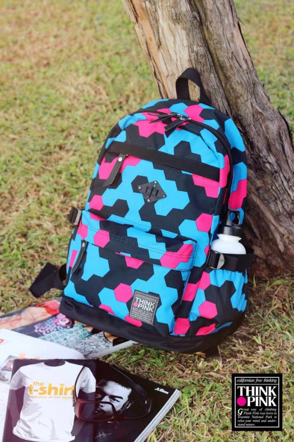 Think Pink 輕量後背包:幾何青