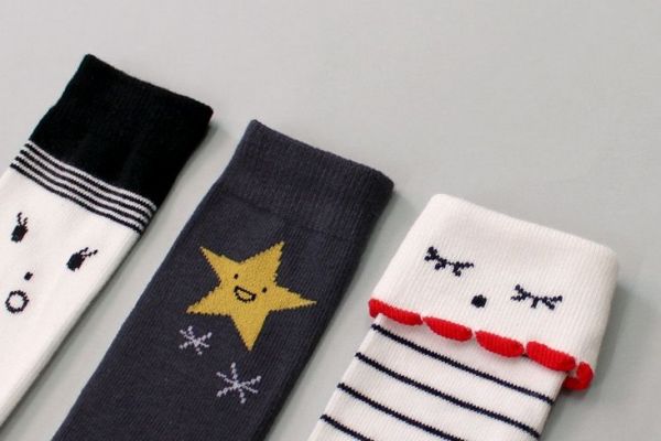 韓國製 Kokacharm 及膝襪