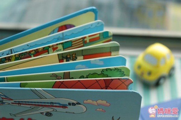 臺灣麥克 Look Inside 中文授權翻翻書