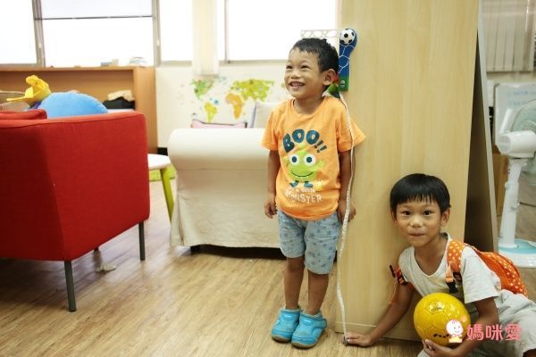 LovePop 樂一番 電動身高測量器