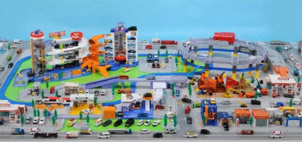 日本TOMICA玩具車