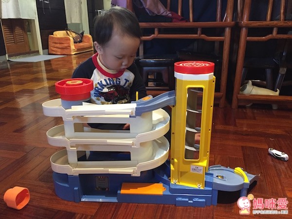 日本TOMICA玩具車