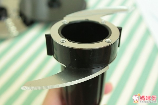 Princess 荷蘭公主 迷你四杯食物調理機【220500】能方便媽咪大量切絲、切片、絞碎也不會手痠唷!