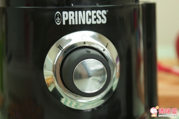 Princess 荷蘭公主 迷你四杯食物調理機【220500】能方便媽咪大量切絲、切片、絞碎也不會手痠唷!