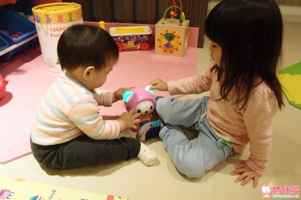 小牛津 帽T熊故事機