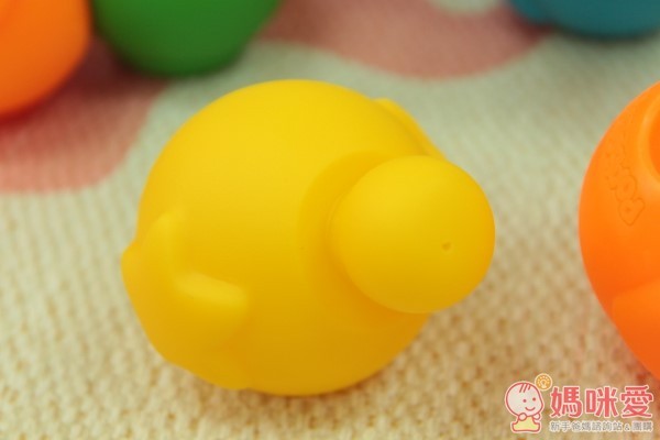 K's Kids Chain-an-inchworm 彩色安全積木：可愛的毛毛蟲