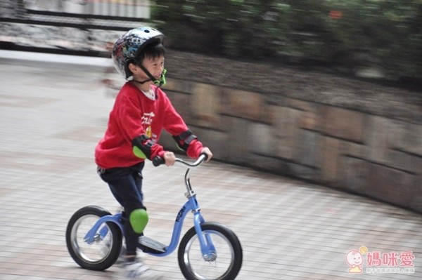 美國 KaZAM 平衡車