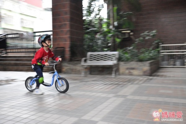 美國 KaZAM 平衡車