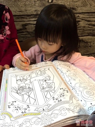 三采文化 迪士尼經典童話著色本