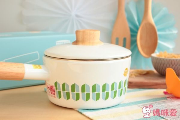 日本 Fujihoro 富士琺瑯 Leaf 有蓋醬料單手鍋 1.6L