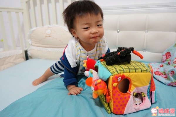 法國 ebulobo 1步2步 玩偶, 固齒器, 布書, 遊戲屋