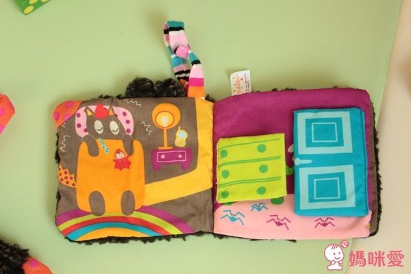 【法國ebulobo】遊戲屋 / 布書 / 玩偶 / 木頭玩具