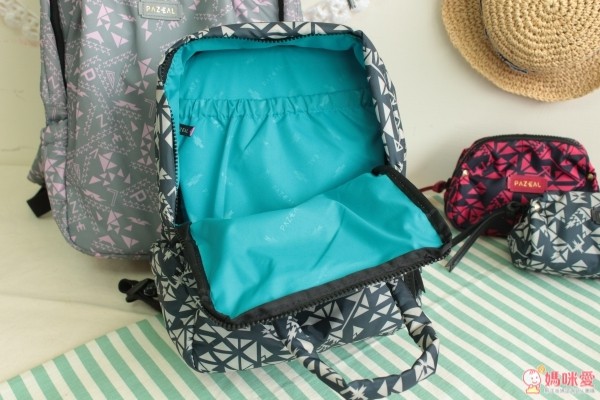 Puffy Backpack mini包