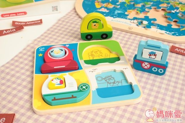2016新品!Hape 交通工具配對(適用年齡: 18個月以上)