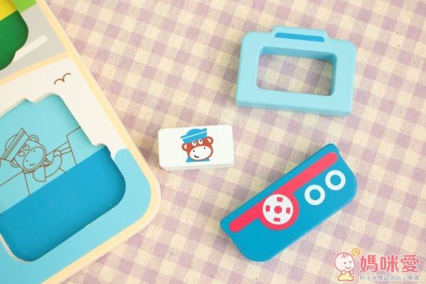 2016新品!Hape 交通工具配對(適用年齡: 18個月以上)