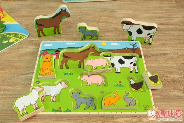 Hape 農場動物立體木拼圖