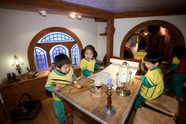 【臺灣科教館】顛倒屋特展 ＆ 深海巨怪展