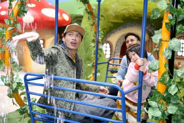 【臺灣科教館】顛倒屋特展 ＆ 深海巨怪展