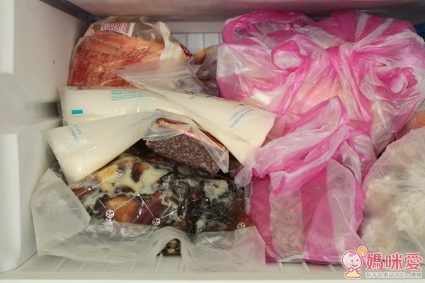 美國 FRIGIDAIRE 富及第 31L 立式冷凍櫃