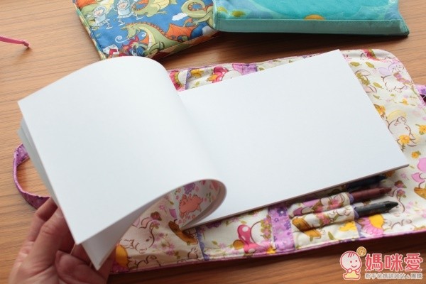 The Piggy Story 想像力畫本