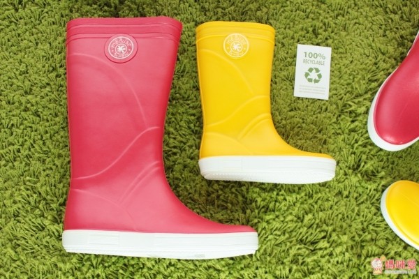 法國製 Méduse，好穿脫，材質經歐盟認證安全無毒