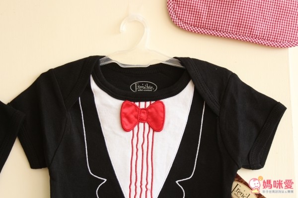 美國 Frenchie MC x Mustachifier 男寶超萌配件,圍兜, 連身衣, 造型奶嘴, 太陽眼鏡