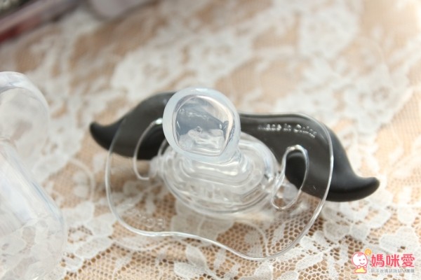 美國 Frenchie MC x Mustachifier 男寶超萌配件,圍兜, 連身衣, 造型奶嘴, 太陽眼鏡