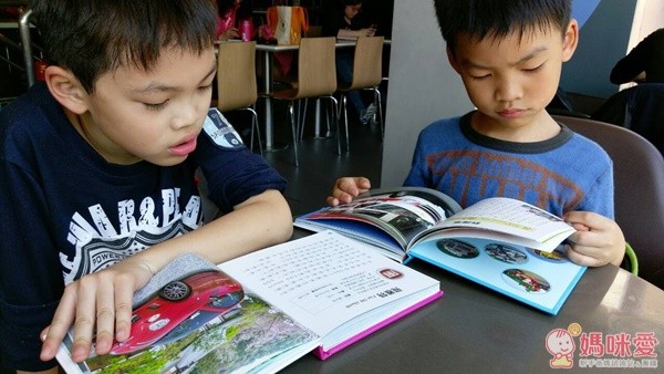 【人類智庫】汽車方向盤有聲書 / 交通工具系列小百科