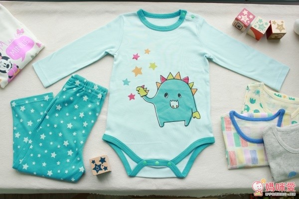 日本千趣會童裝,連身衣,家居服